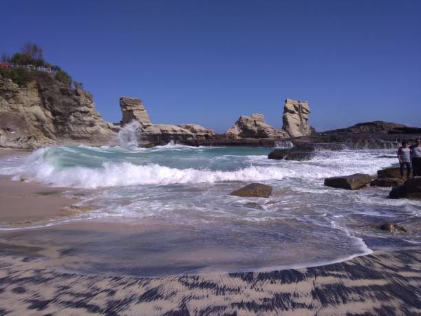 Mau Liburan… ? Ini Rekomendasi tempat liburan di Pantai (Karimunjawa )